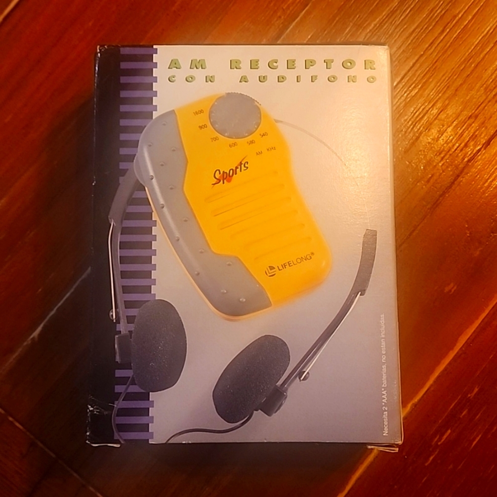 New In Box : Lifelong AM reciever radio with headphones